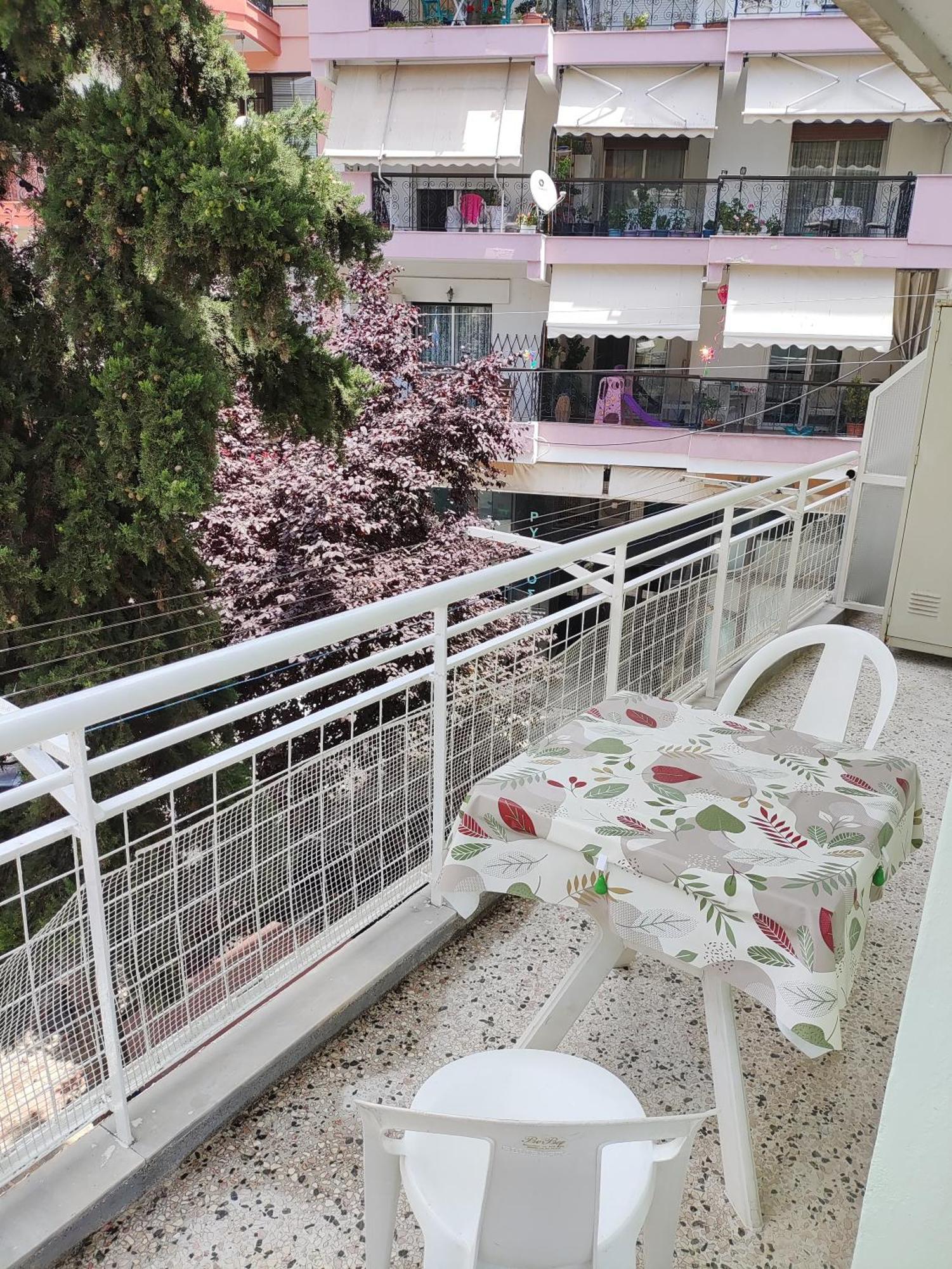 Άνετο Διαμέρισμα Στο Κέντρο Της Πόλης Xanthi Esterno foto